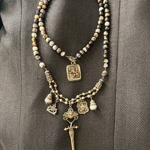 SOLD ‼️Impossible To Find,NWOT, LOVE HEALS dragon vein agate necklace